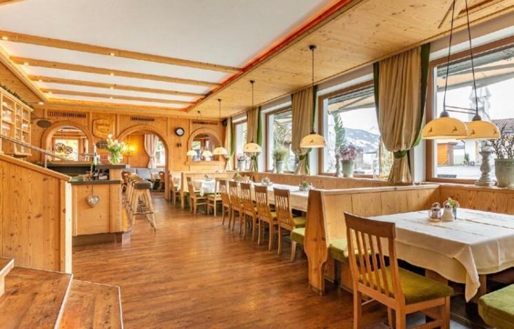 Restaurant Gaestehaus Wiesenheim Uderns Luaran gambar