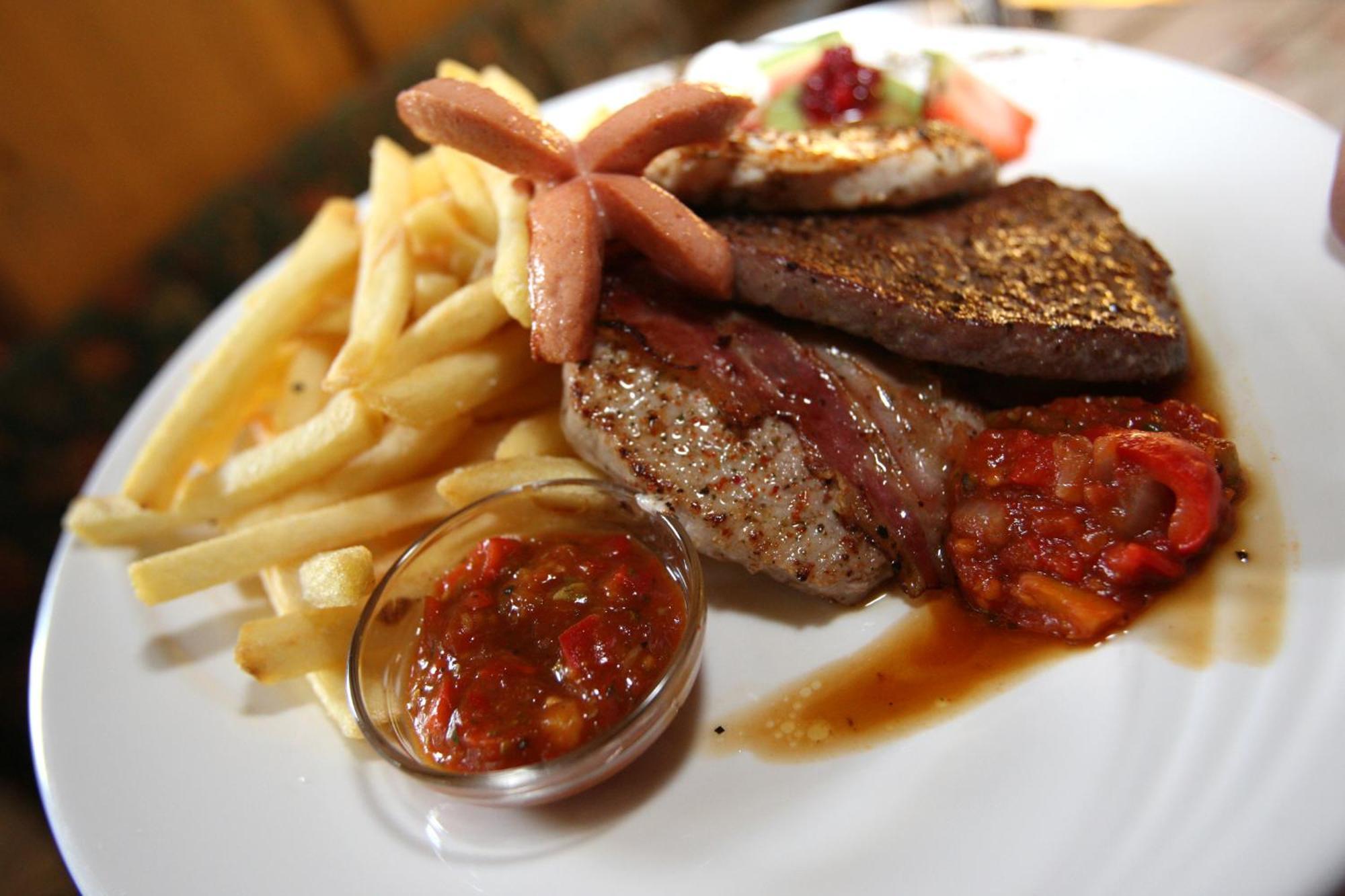 Restaurant Gaestehaus Wiesenheim Uderns Luaran gambar