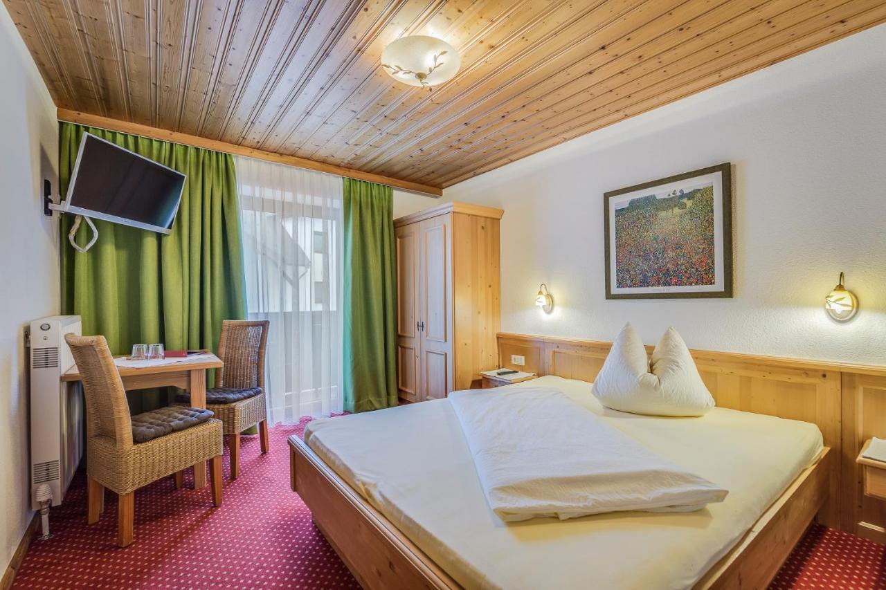 Restaurant Gaestehaus Wiesenheim Uderns Luaran gambar